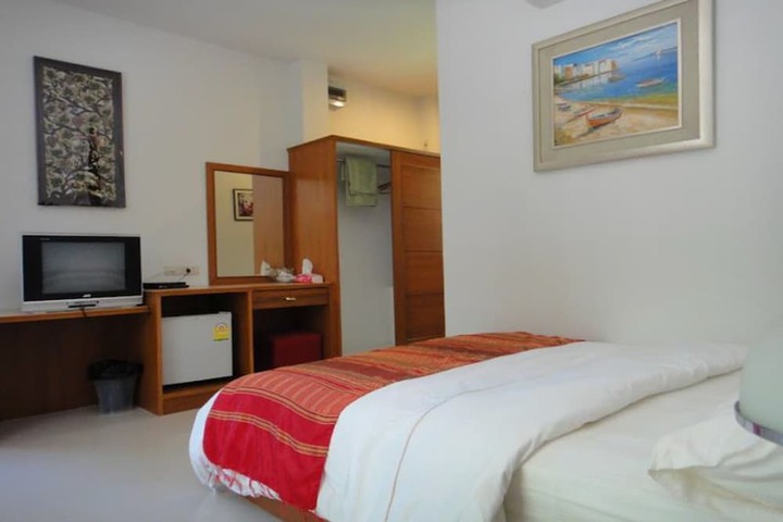 Room 10 of 31