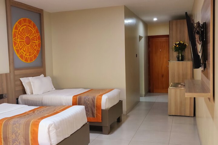 Room 27 of 117