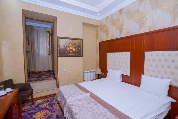 Room 15 of 46