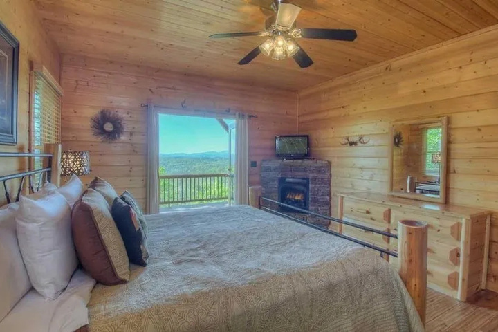 Room 3 of 19