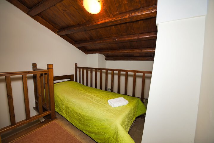 Room 34 of 49