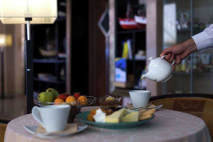 Breakfast/Coffee Service 50 of 77