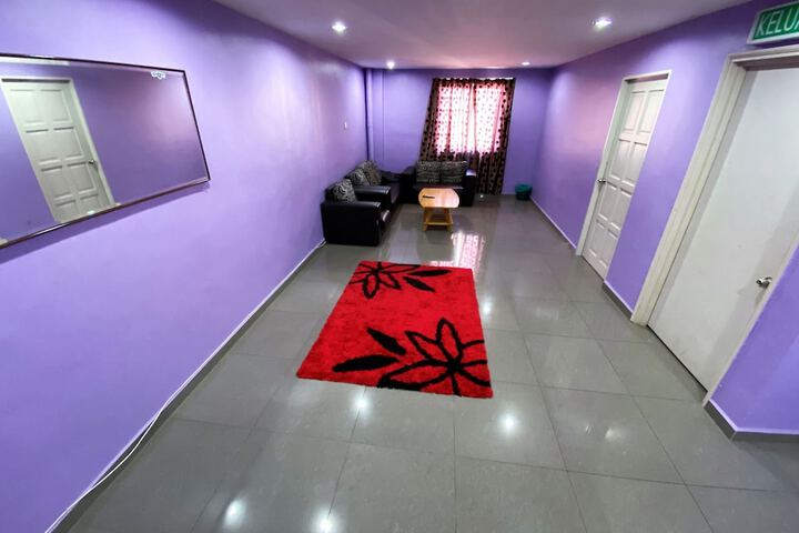 Room 11 of 31