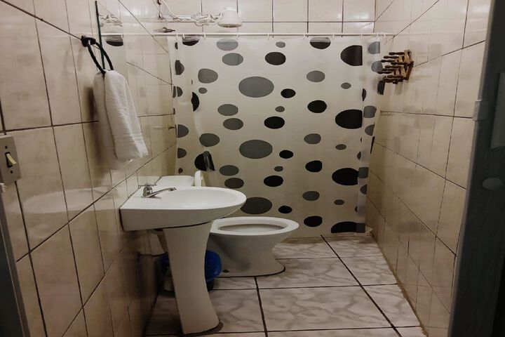 Room 8 of 112