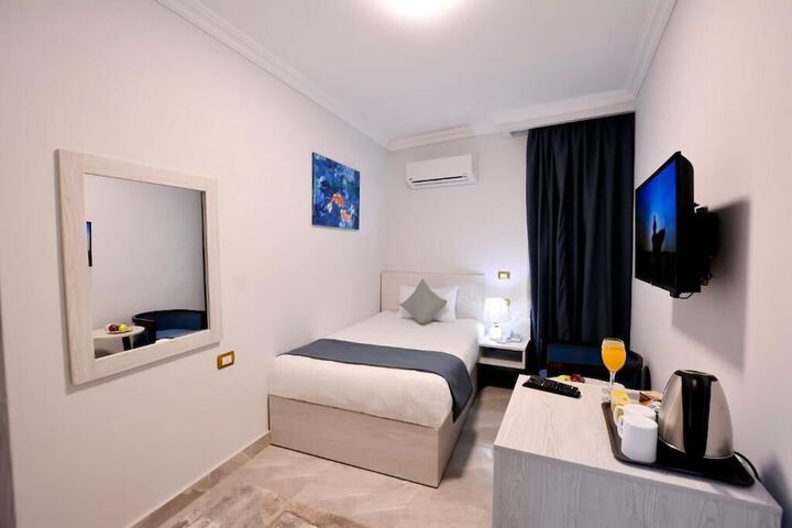 Room 7 of 56