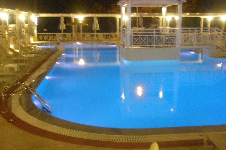 Hotel Pool