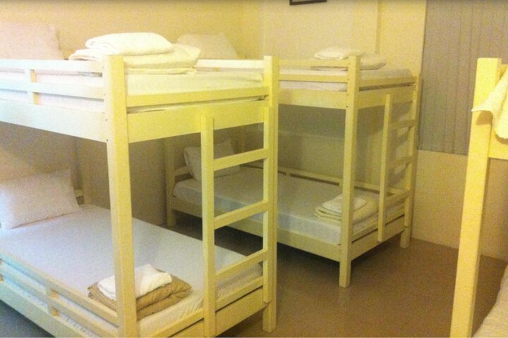 Room 4 of 39