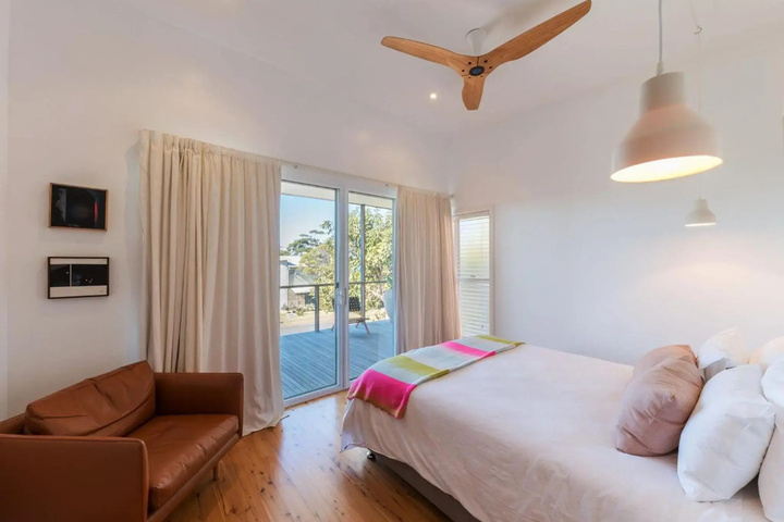 Room 4 of 14
