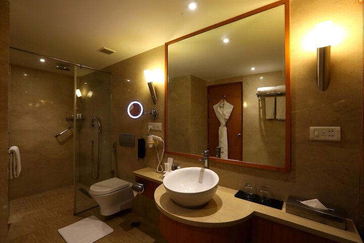 Room 34 of 113