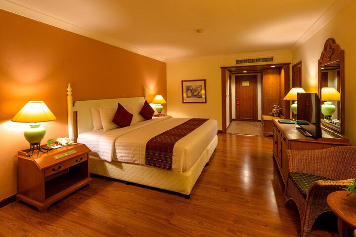 Room 5 of 21