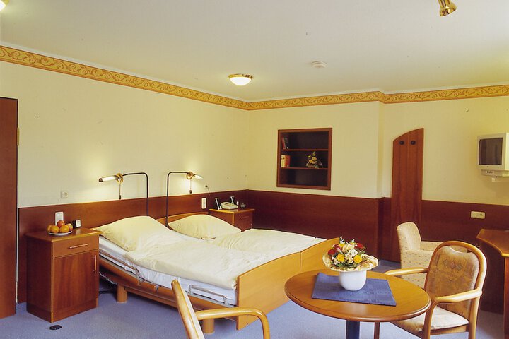 Room 8 of 35