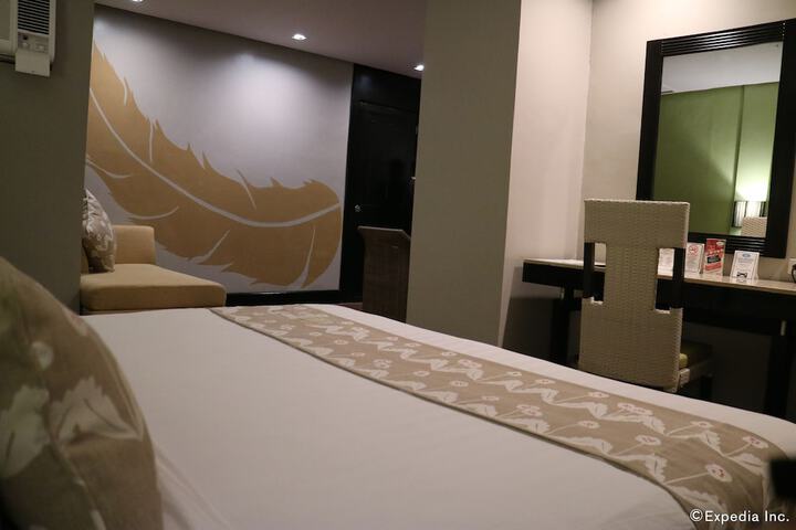 Room 9 of 60