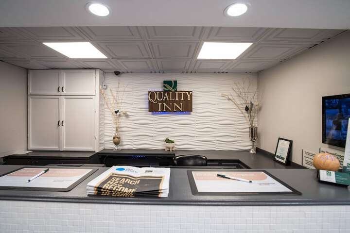 Entrance & Lobby
