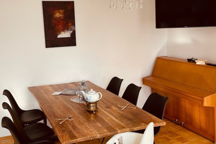 Room 9 of 40