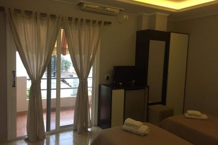 Room 7 of 67