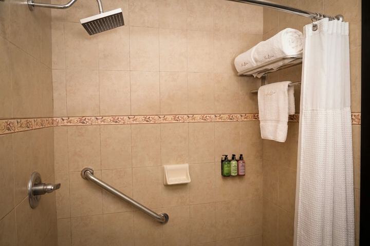 Clean Restrooms