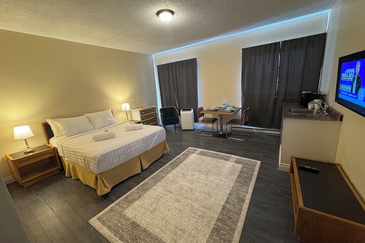 Room 22 of 36