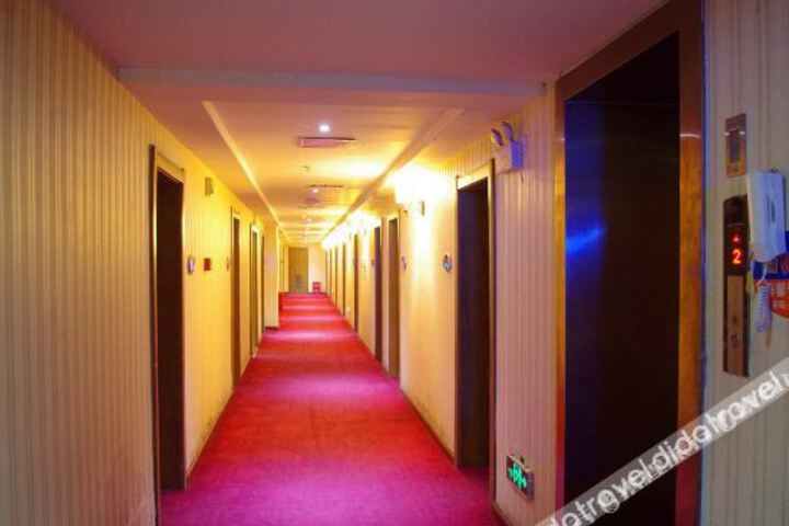 Hotel Interior 14 of 34