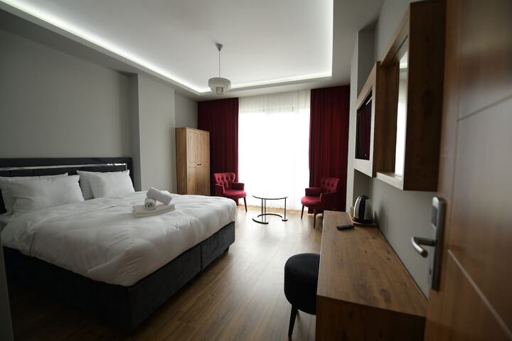 Room 3 of 34