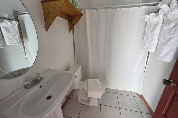 Room 206 of 266