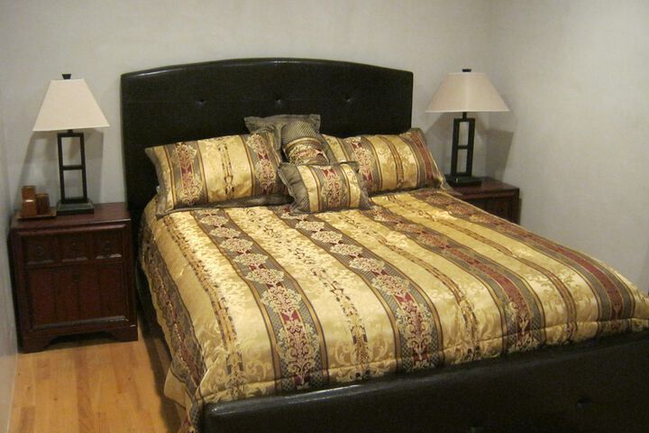 Room 15 of 100