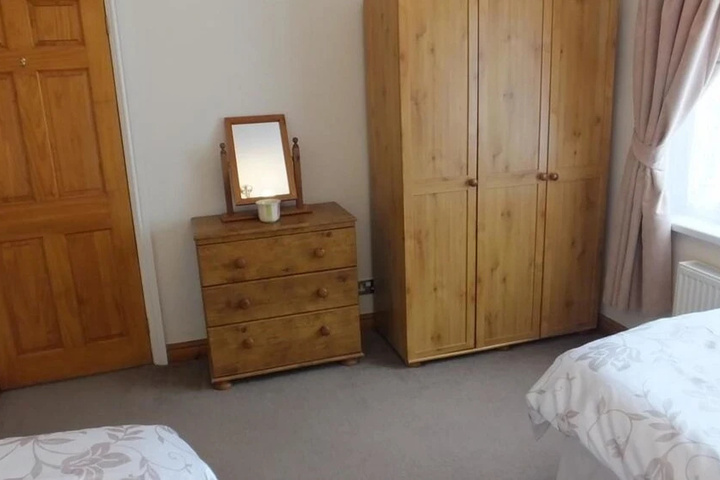 Room 2 of 13