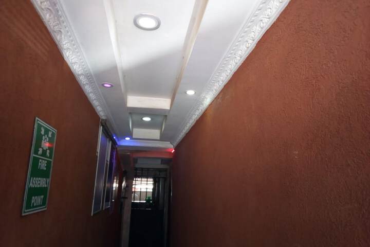 Ballroom/Hall 14 of 18