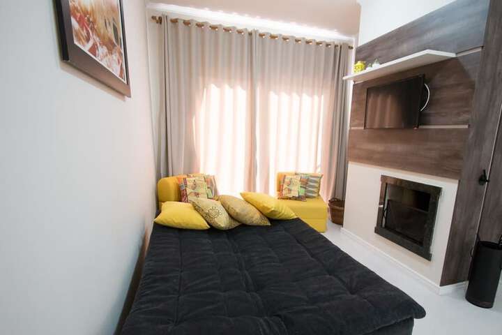 Room 16 of 22