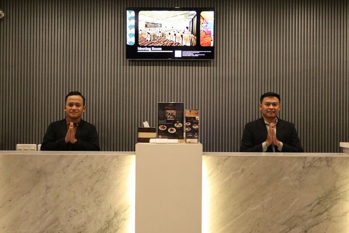Guest Lobby