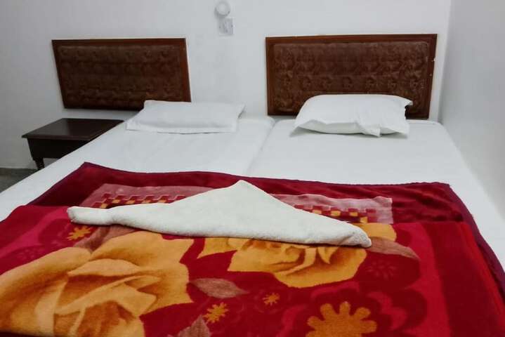 Room 7 of 15