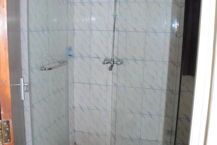 Room 20 of 38