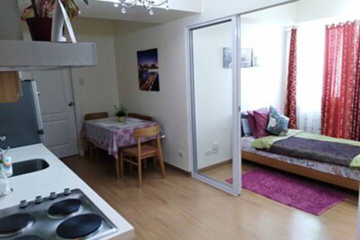 Room 16 of 25