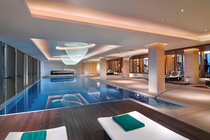 Hotel with Pool