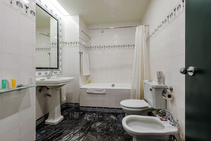 Room 25 of 45