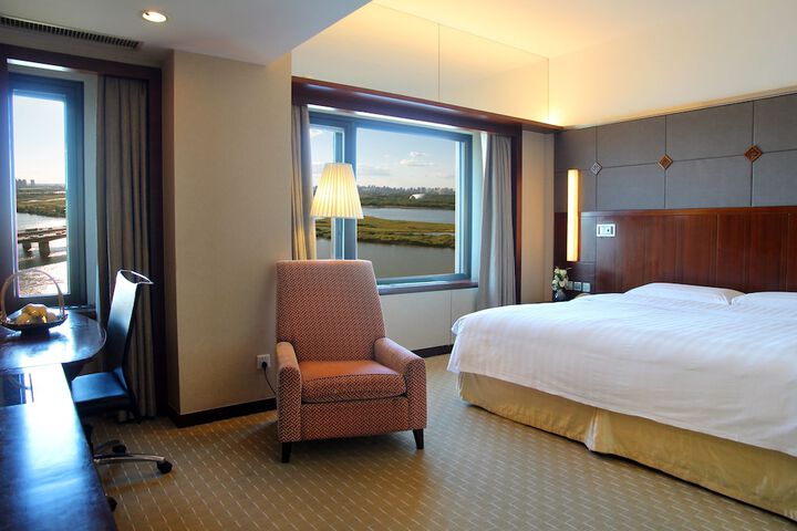 Room 17 of 85