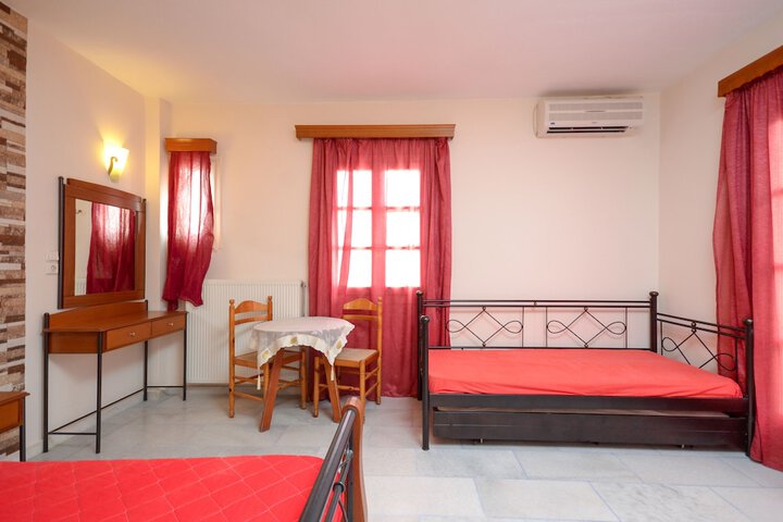 Room 26 of 85