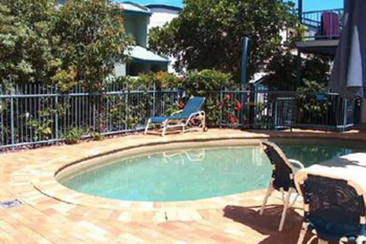 Pool 54 of 59