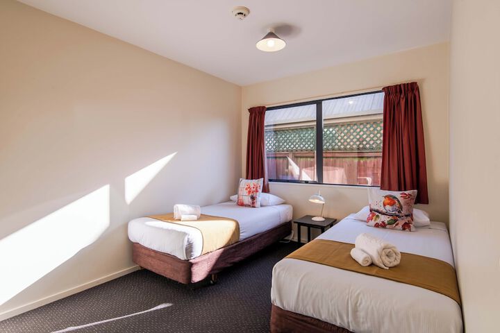 Room 14 of 66