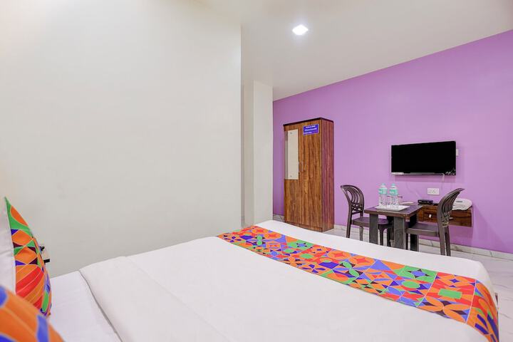 Room 18 of 31