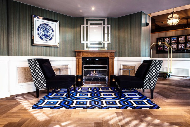 Lobby Entry