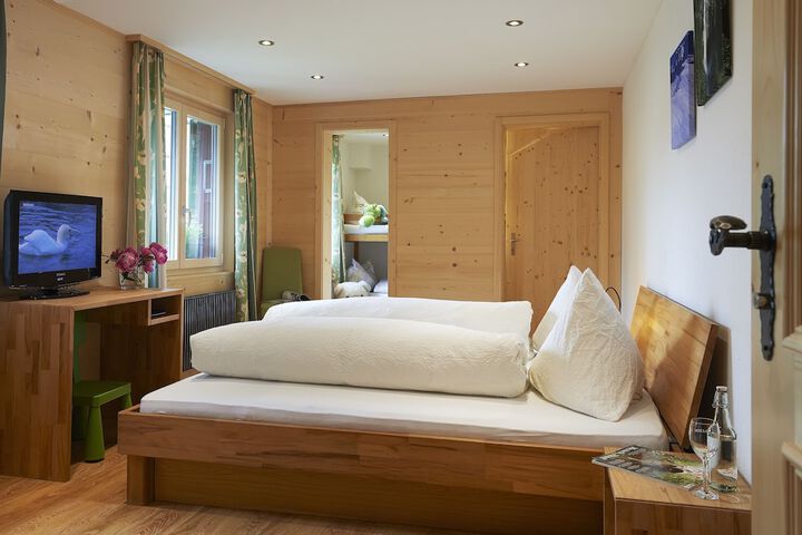 Room 5 of 53