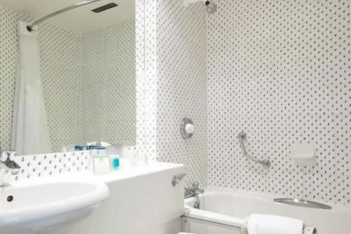 Clean Restrooms