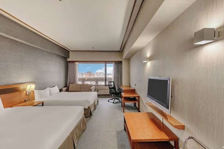 Room 32 of 149