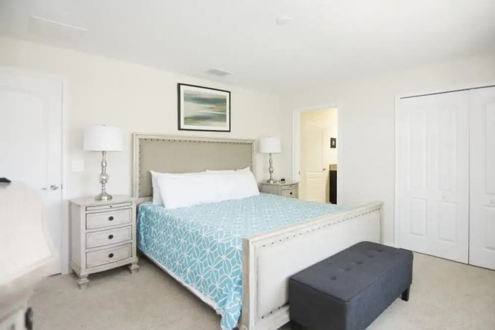 Room 5 of 27