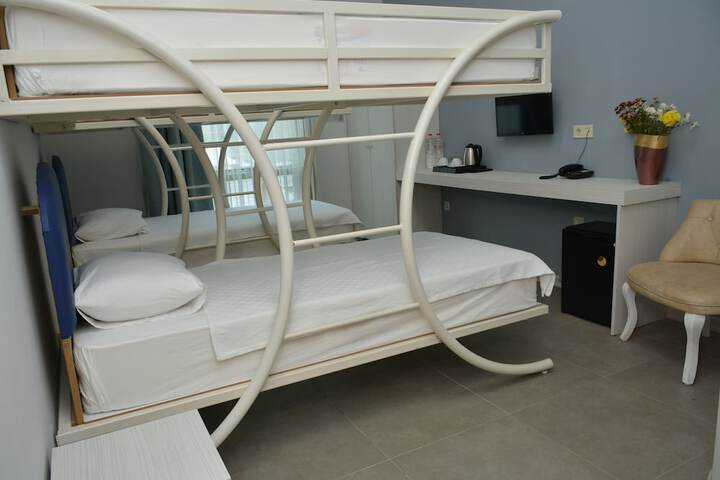 Room 62 of 115