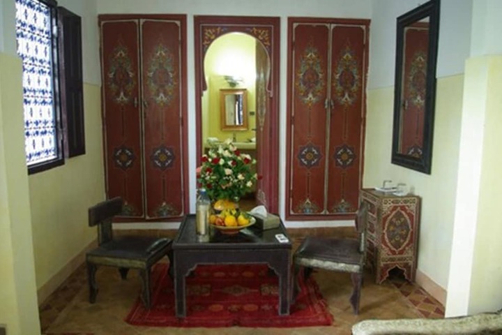 Room 18 of 39