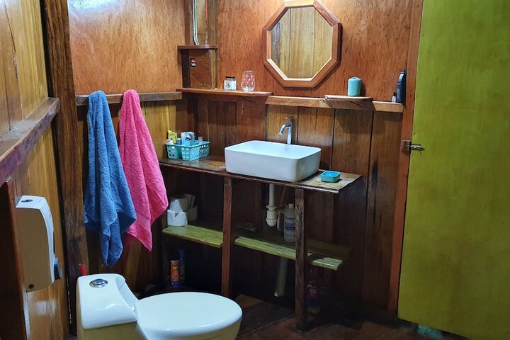 Room 13 of 22