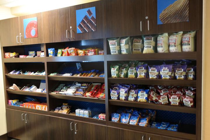 Snack bar
