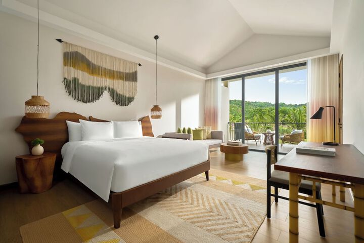 Room 35 of 118