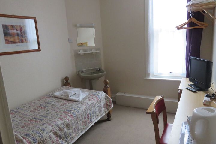 Room 11 of 49